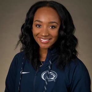 Meet your Posher, Leanne